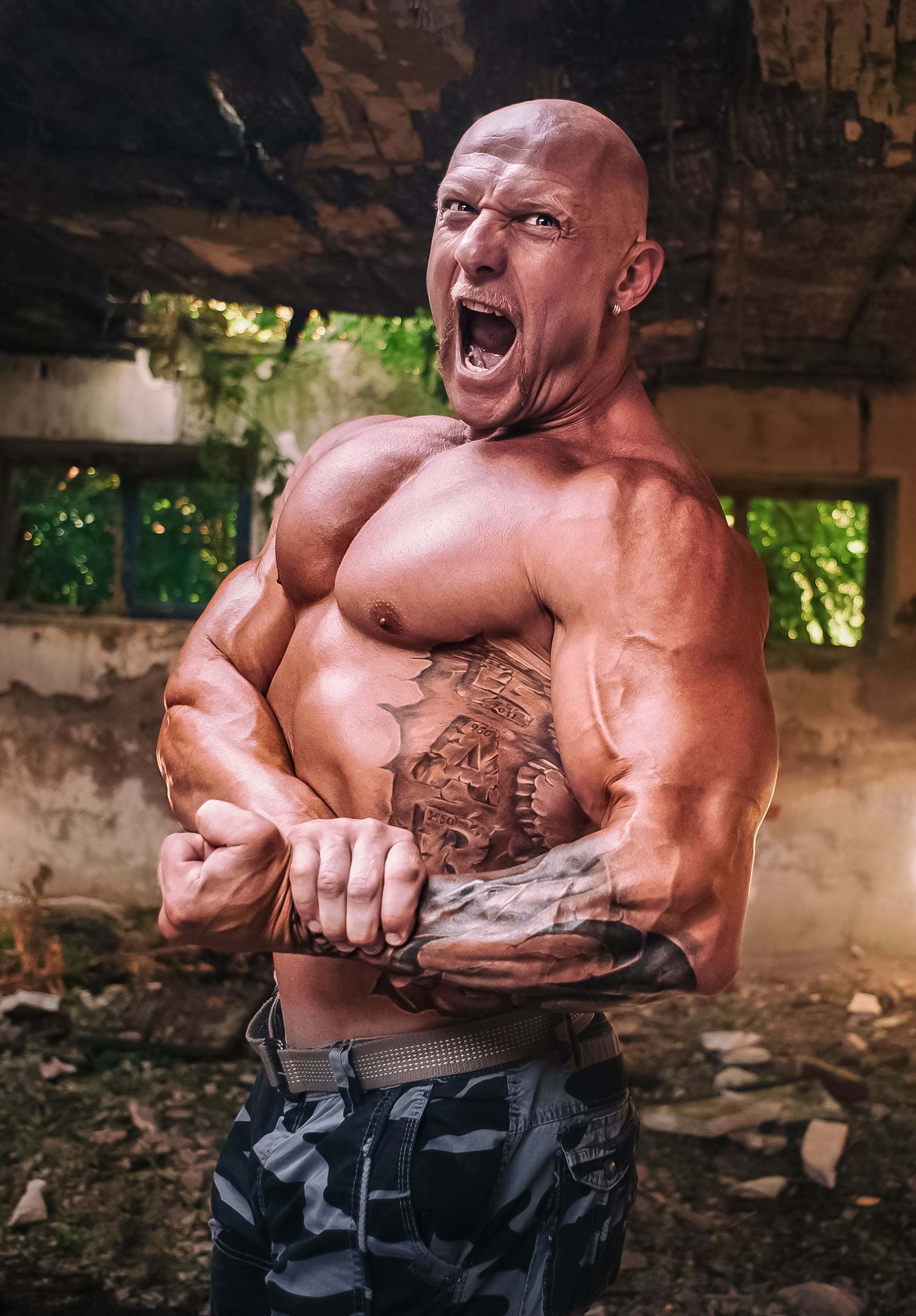 Hans viče, u napuštenoj zgradi